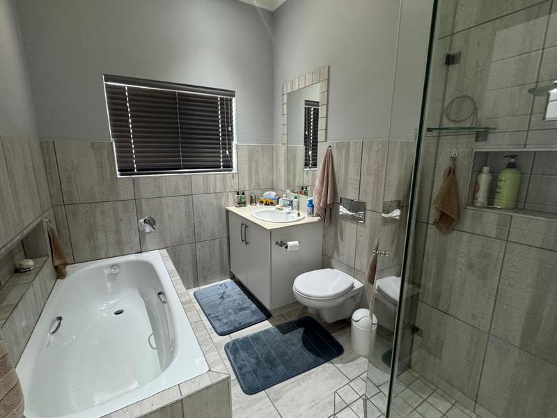 3 Bedroom Property for Sale in Hartenbos Western Cape